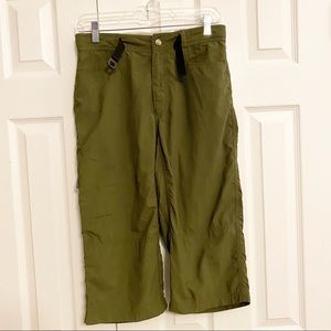 Columbia GRT Moisture Wicking Material Capris